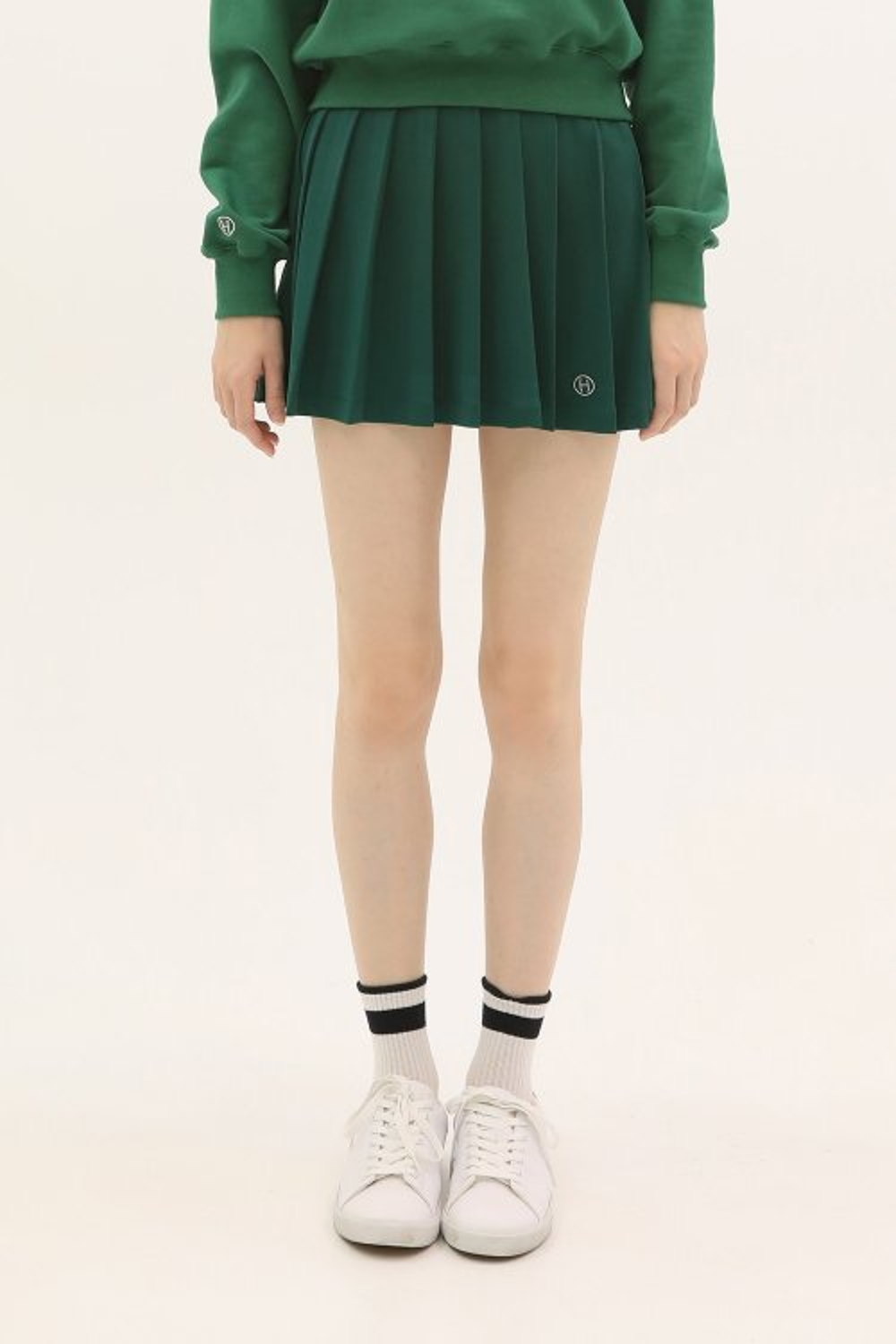 H Logo Pleated Tennis Skirt (Green) RICHEZ