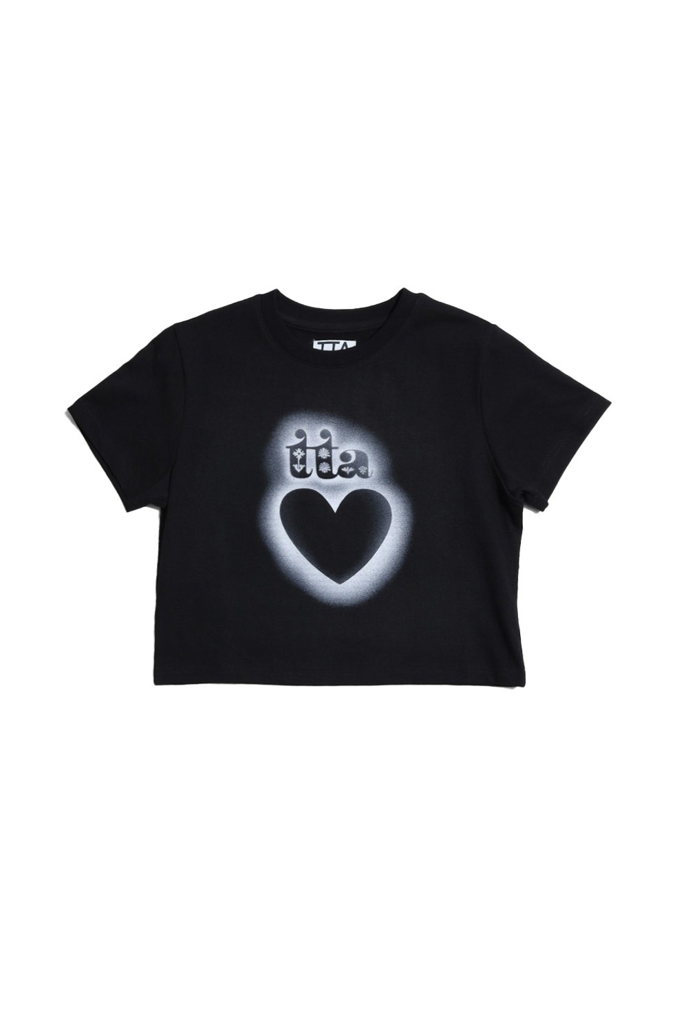 하트 스텐실 크롭 티셔츠 (블랙) - 리치즈 RICHEZ